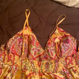 Ladies 100% silk paisley top elastic back